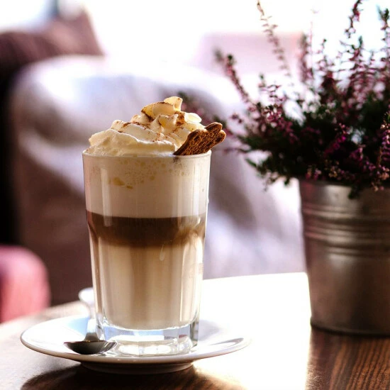 Besorgen 😀 GEFU 12720 Milchaufschäumer 'Fino', Soft-Touch Oberfläche, Edelstahl-Quirl, 12000 U/Min., Silber/schwarz (1 Stück) 🔔 – Bild 6